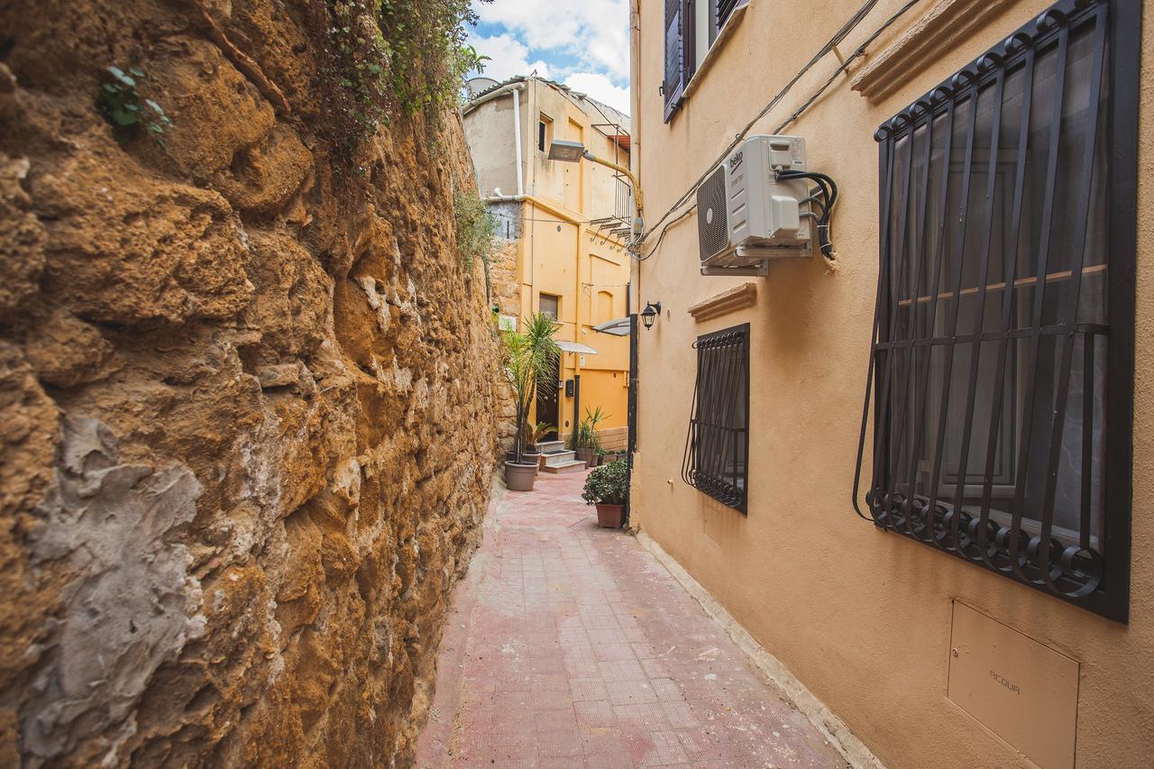 B&B Alla Cattedrale อากริเจนโต ภายนอก รูปภาพ
